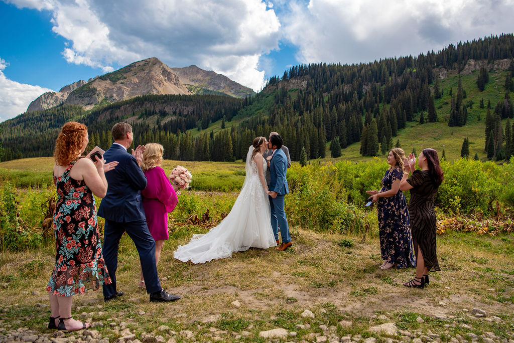 elopement ceremony with family in crested butte, co