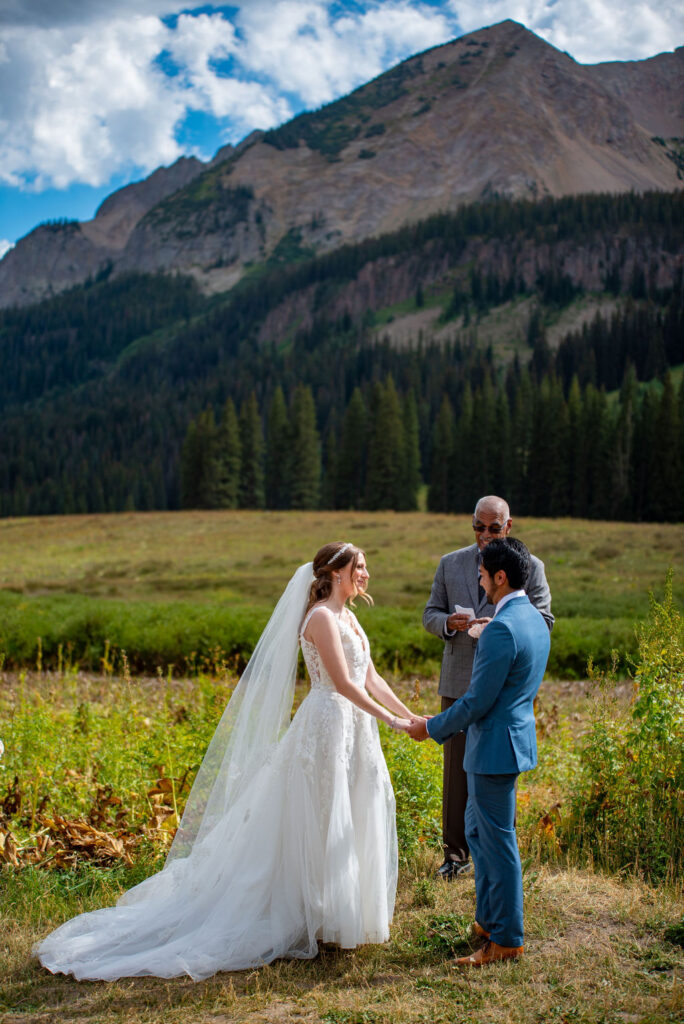elopement ceremony with family in crested butte, co